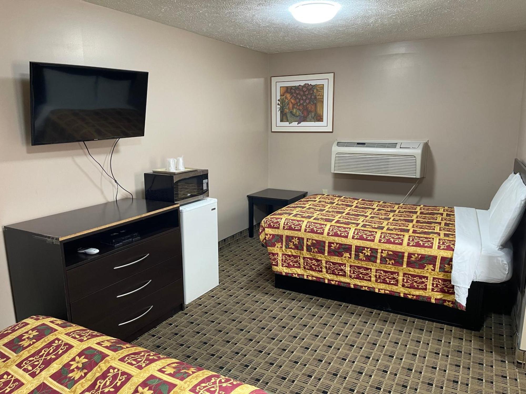 Economy Inn & Suites Ashtabula Zewnętrze zdjęcie