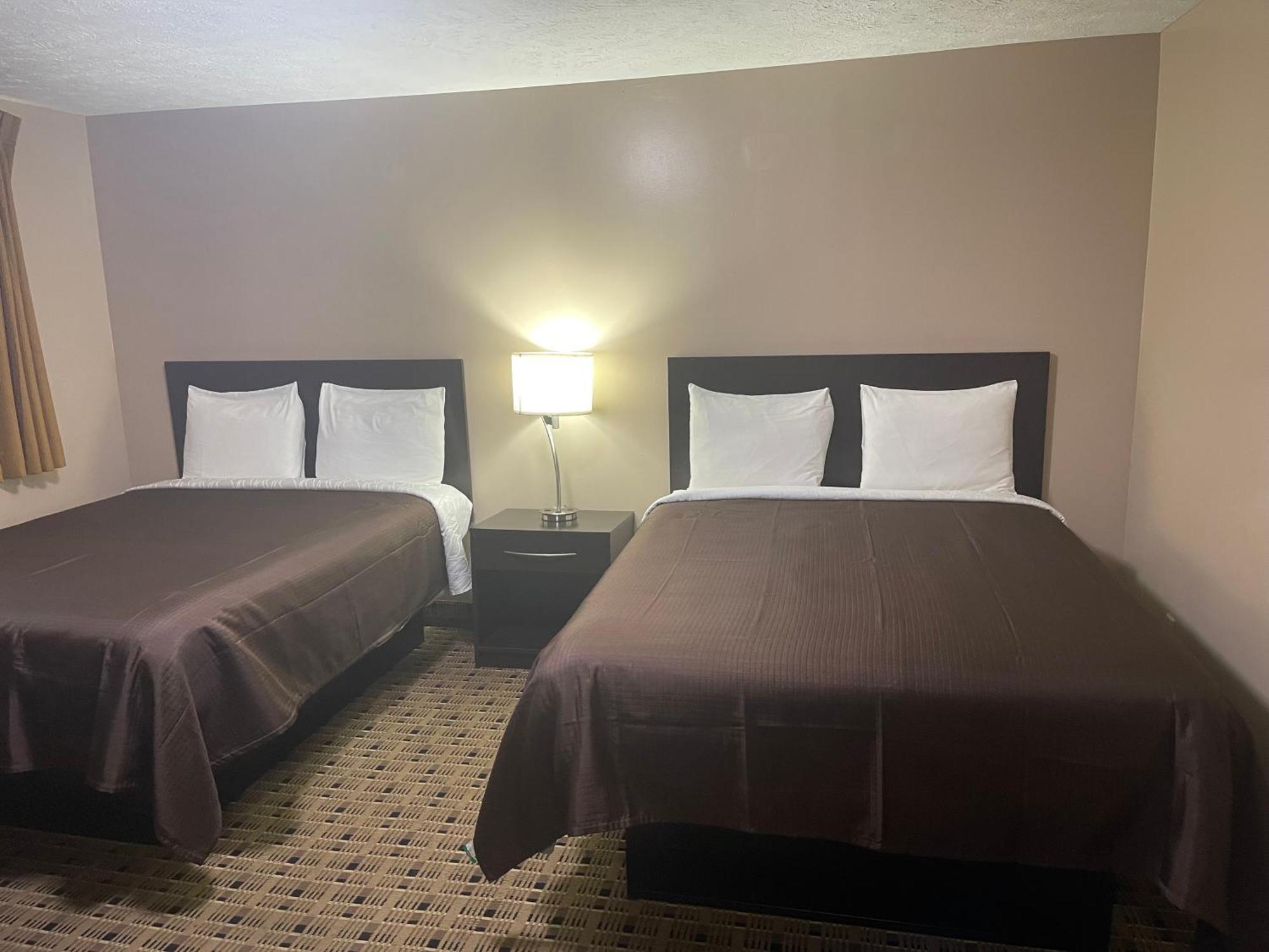 Economy Inn & Suites Ashtabula Zewnętrze zdjęcie