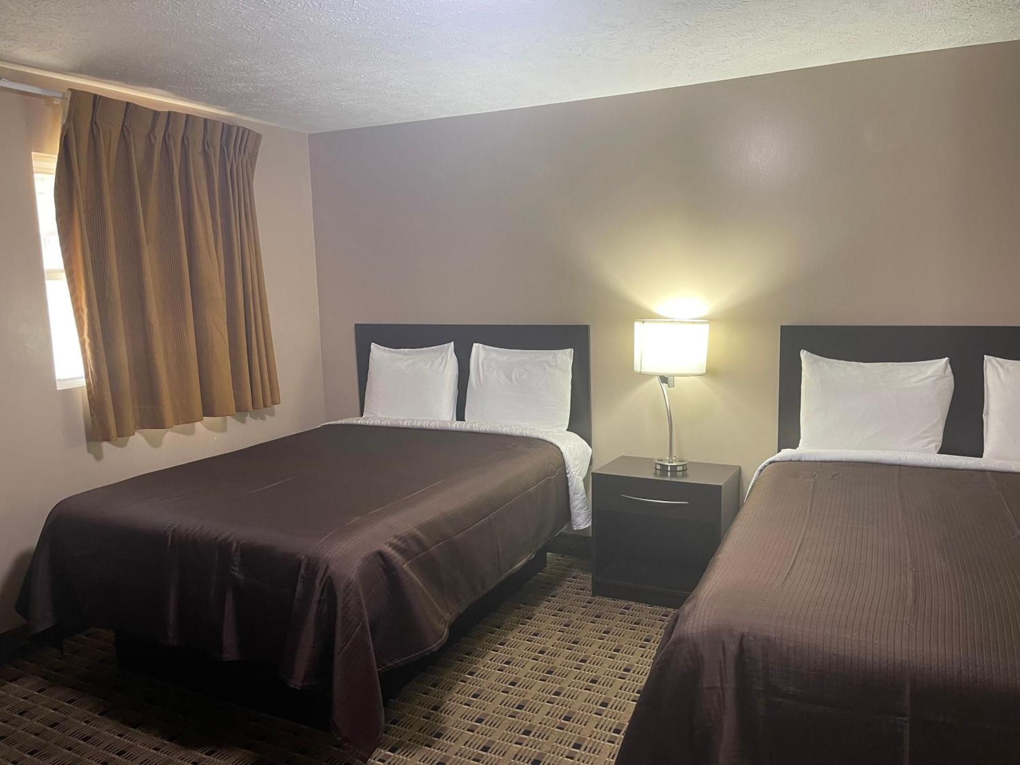 Economy Inn & Suites Ashtabula Zewnętrze zdjęcie